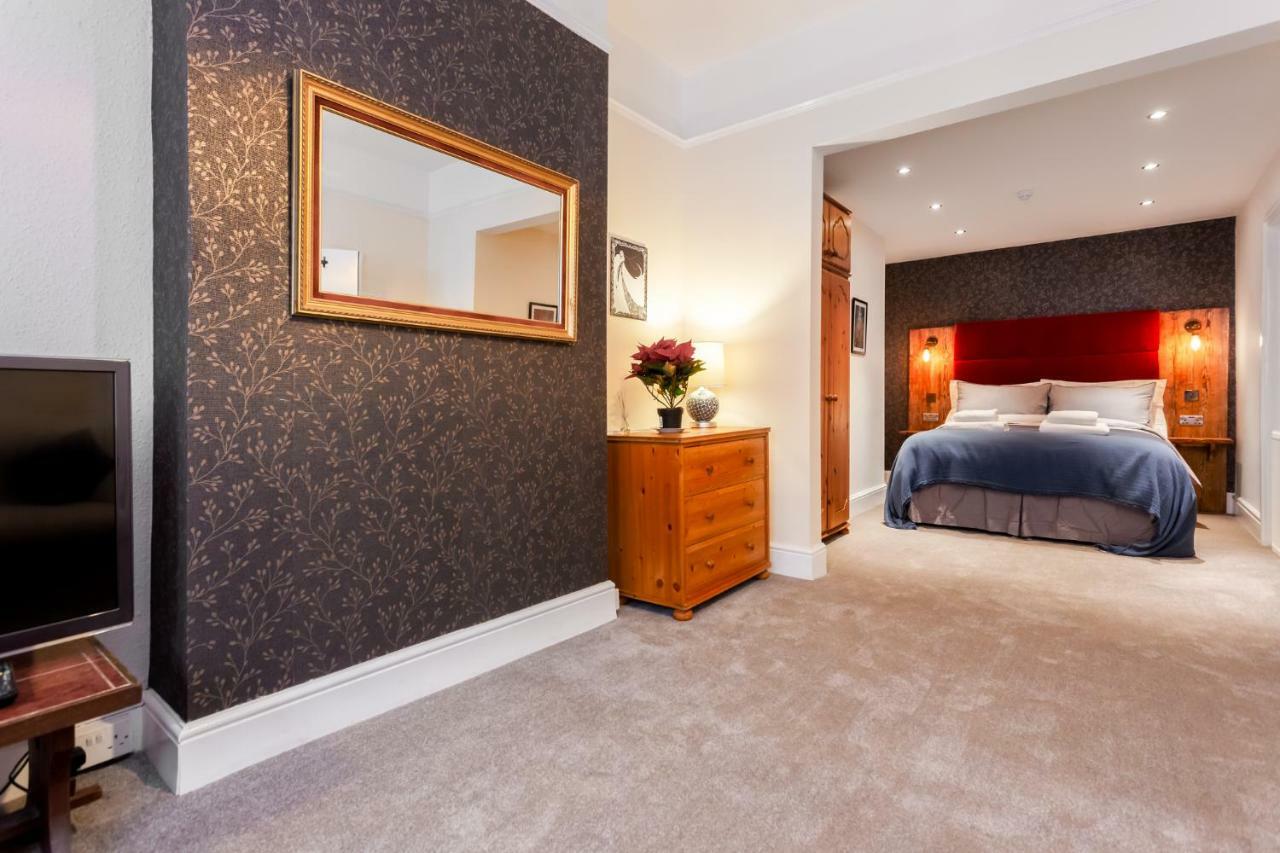 Gorgeous Town Centre Apt With Courtyard Garden Bournemouth Zewnętrze zdjęcie