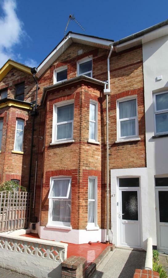 Gorgeous Town Centre Apt With Courtyard Garden Bournemouth Zewnętrze zdjęcie