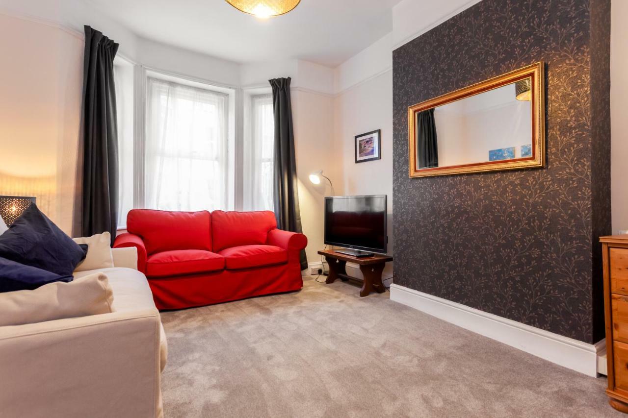 Gorgeous Town Centre Apt With Courtyard Garden Bournemouth Zewnętrze zdjęcie